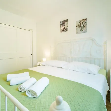 House Gloria Feriehus Vrbnik (Primorje-Gorski Kotar)